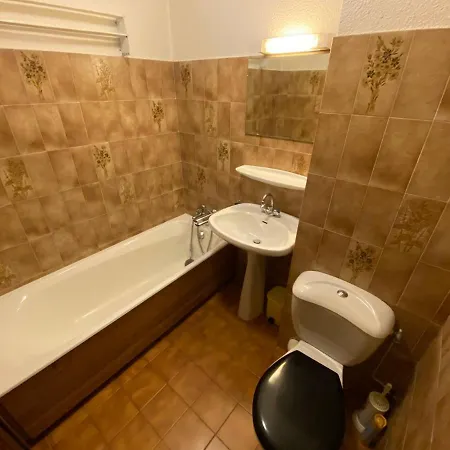 Lumineux Au Pied Des Pistes Avec Balcon, Parking Et Local A Skis - Fr-1-692-64 Apartment *